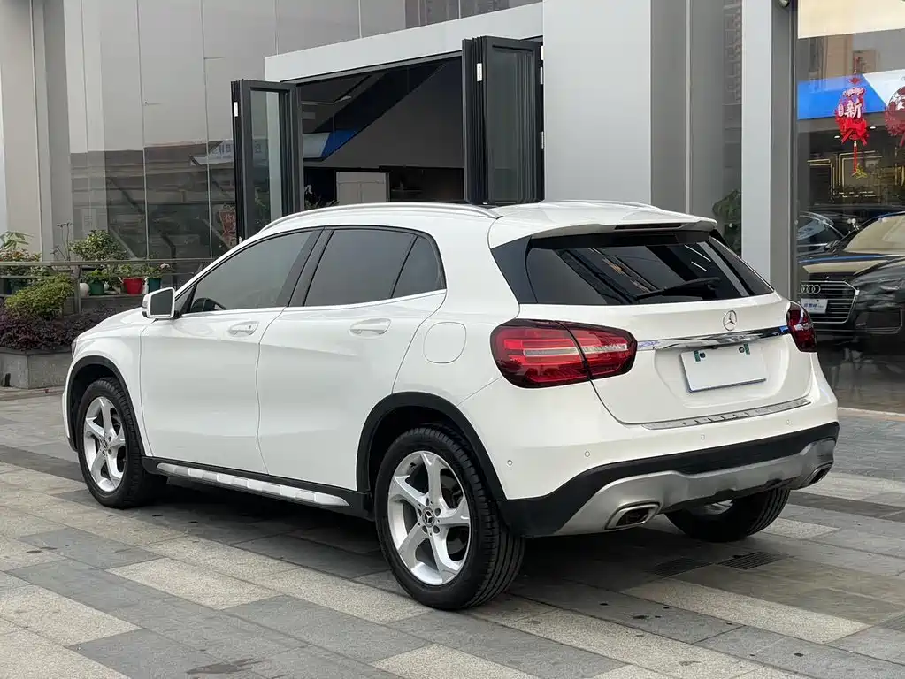 Mercedes-Benz GLA — миниатюра 14