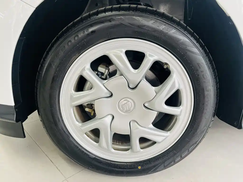 BUICK SLIGHTLY BLUE 6