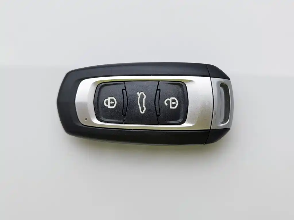Geely Emgrand — миниатюра 19