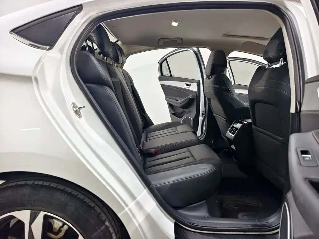 Chery Arrizo 5 PLUS — миниатюра 16