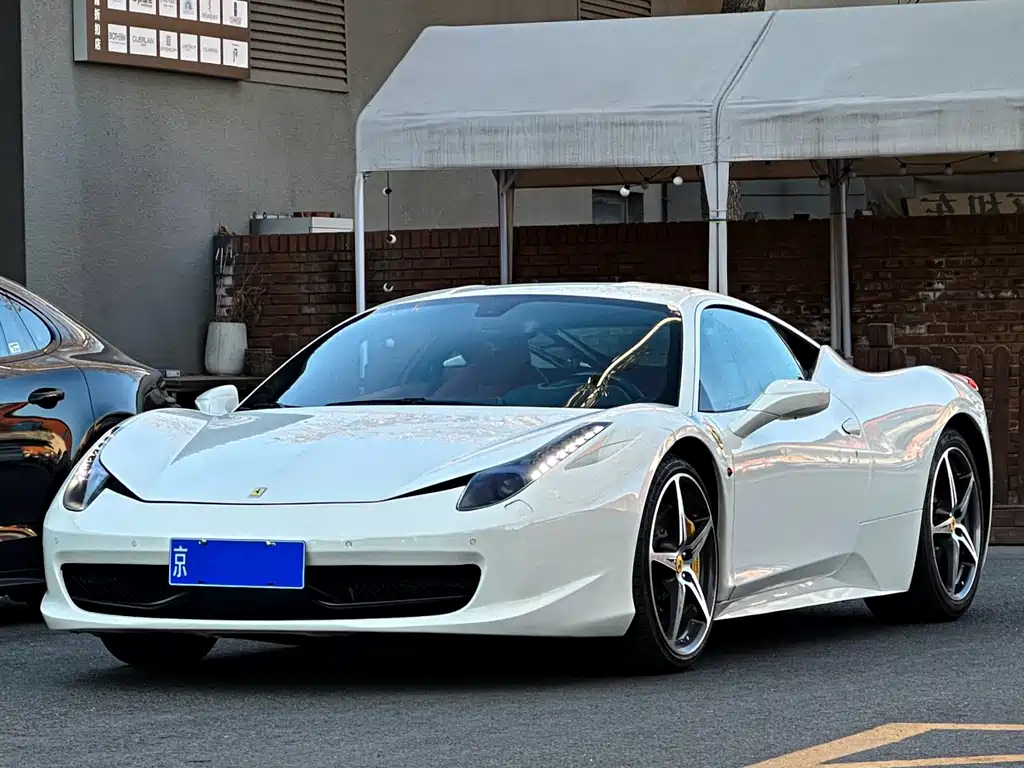 Ferrari 458 2014