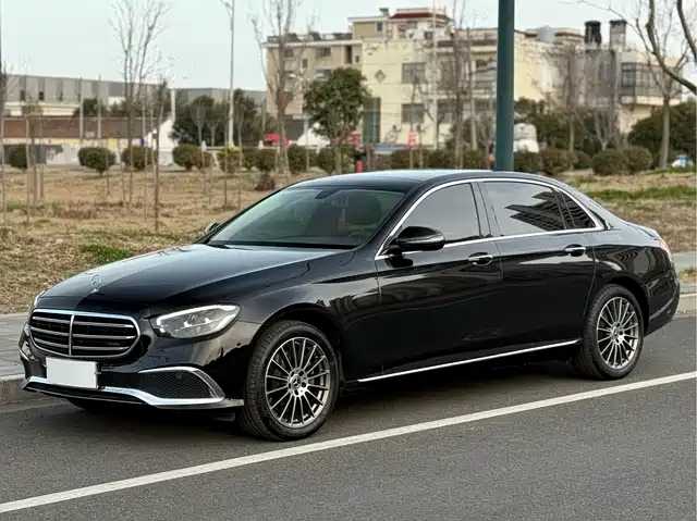 MERCEDES-BENZ E CLASS 2021