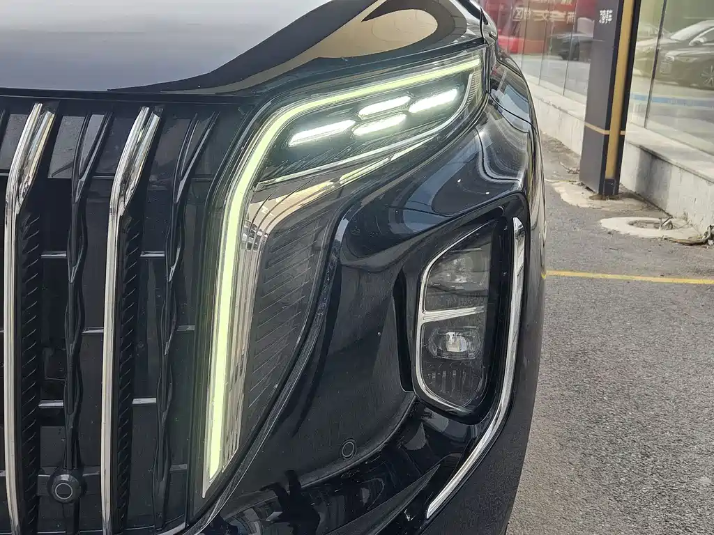 Hongqi HONGQI HS7 PHEV