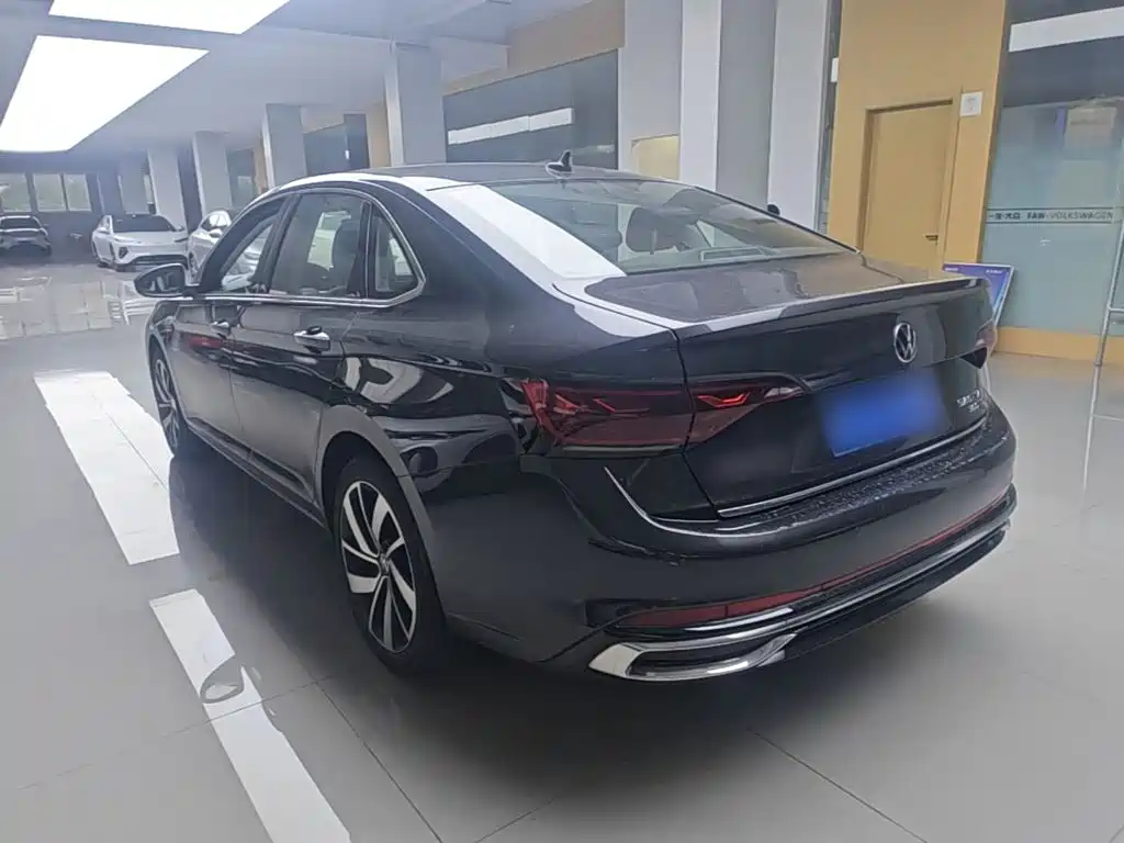 Volkswagen Sagitar — миниатюра 5