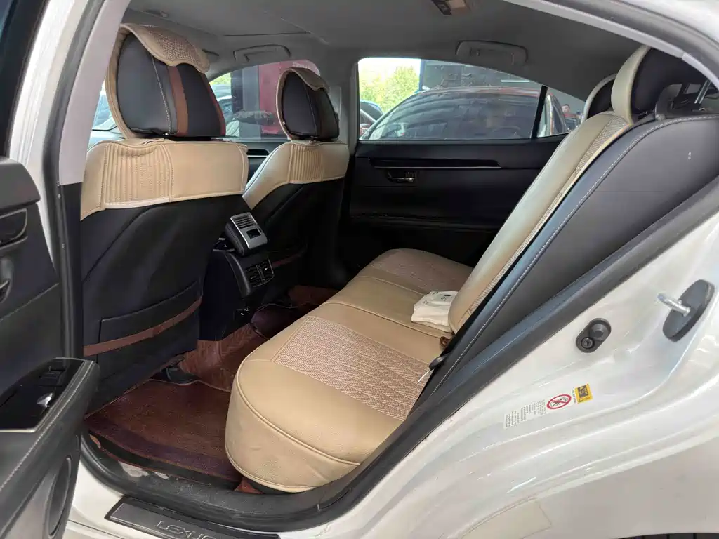 Lexus ES — миниатюра 2
