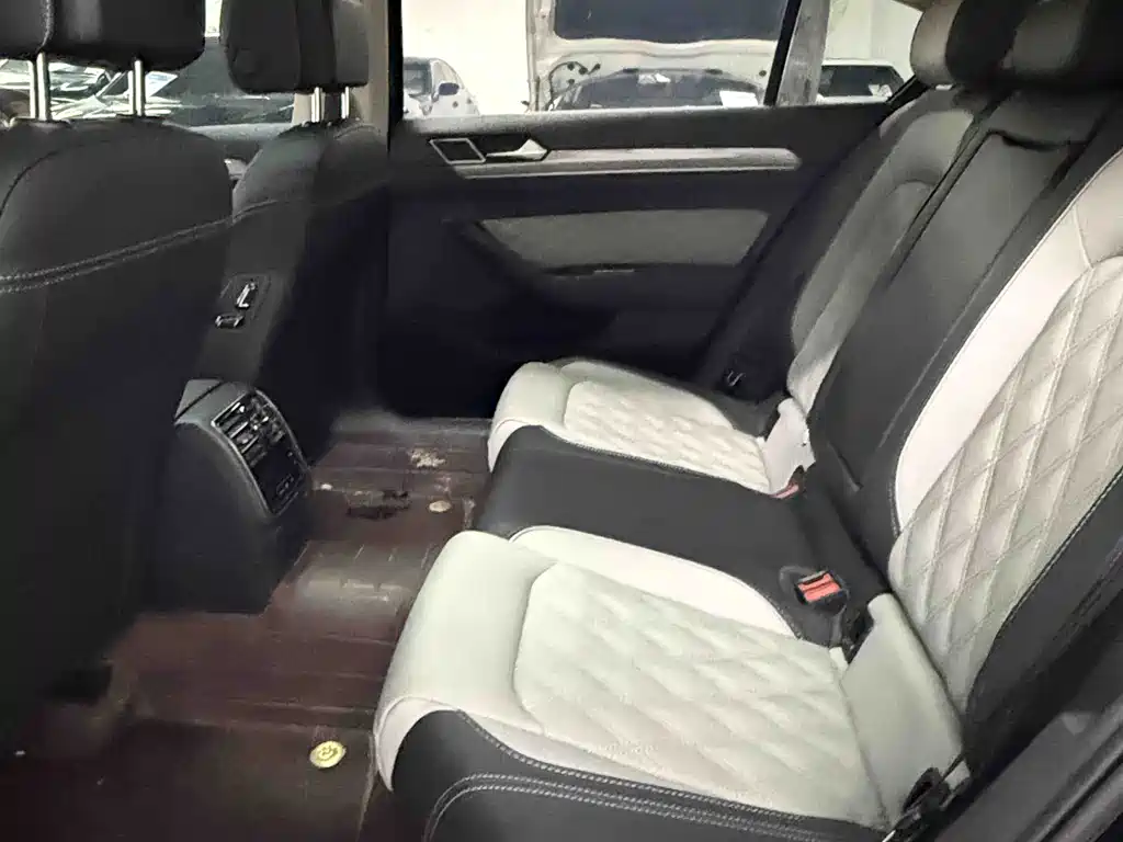 Volkswagen Magotan — миниатюра 7