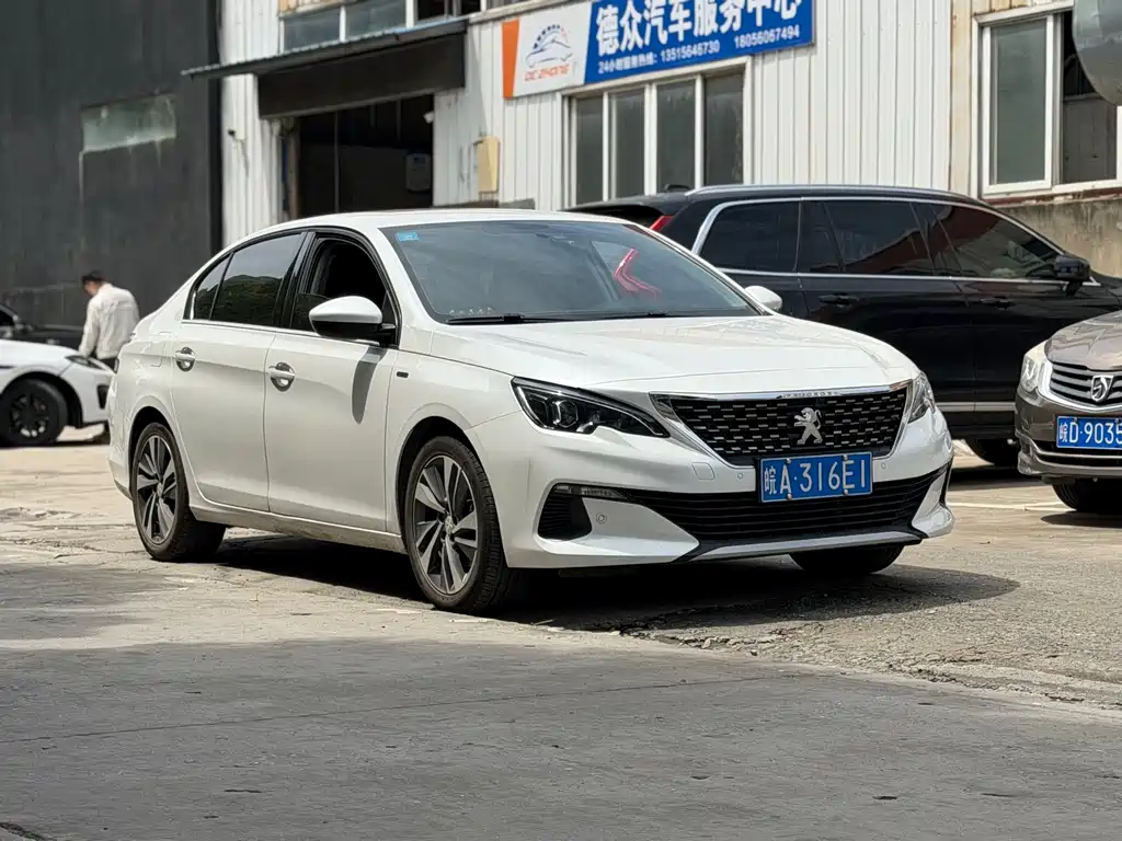 Peugeot 408 2020