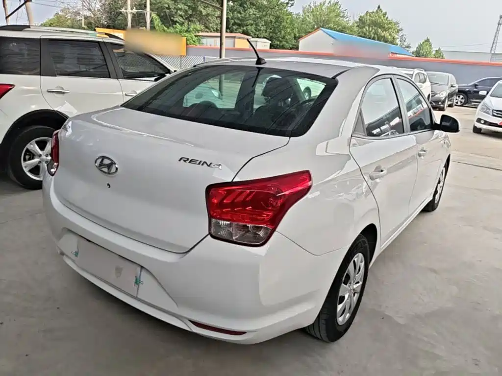 Hyundai Verna — миниатюра 7