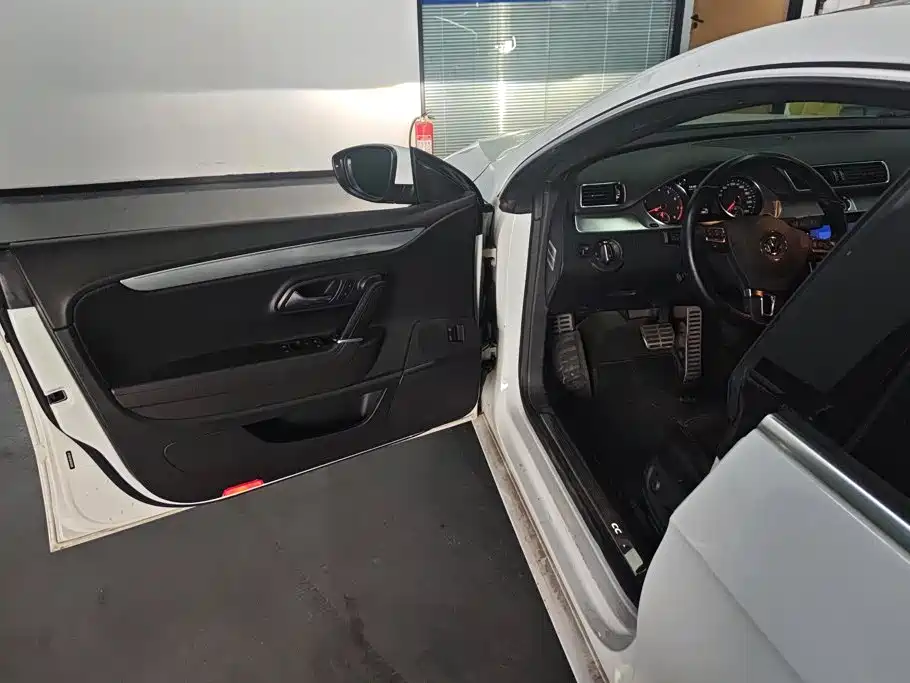 Volkswagen CC — миниатюра 7