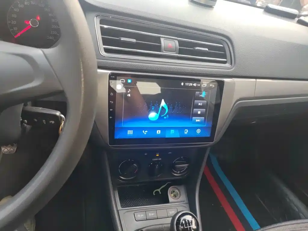 Volkswagen Lavida — миниатюра 9