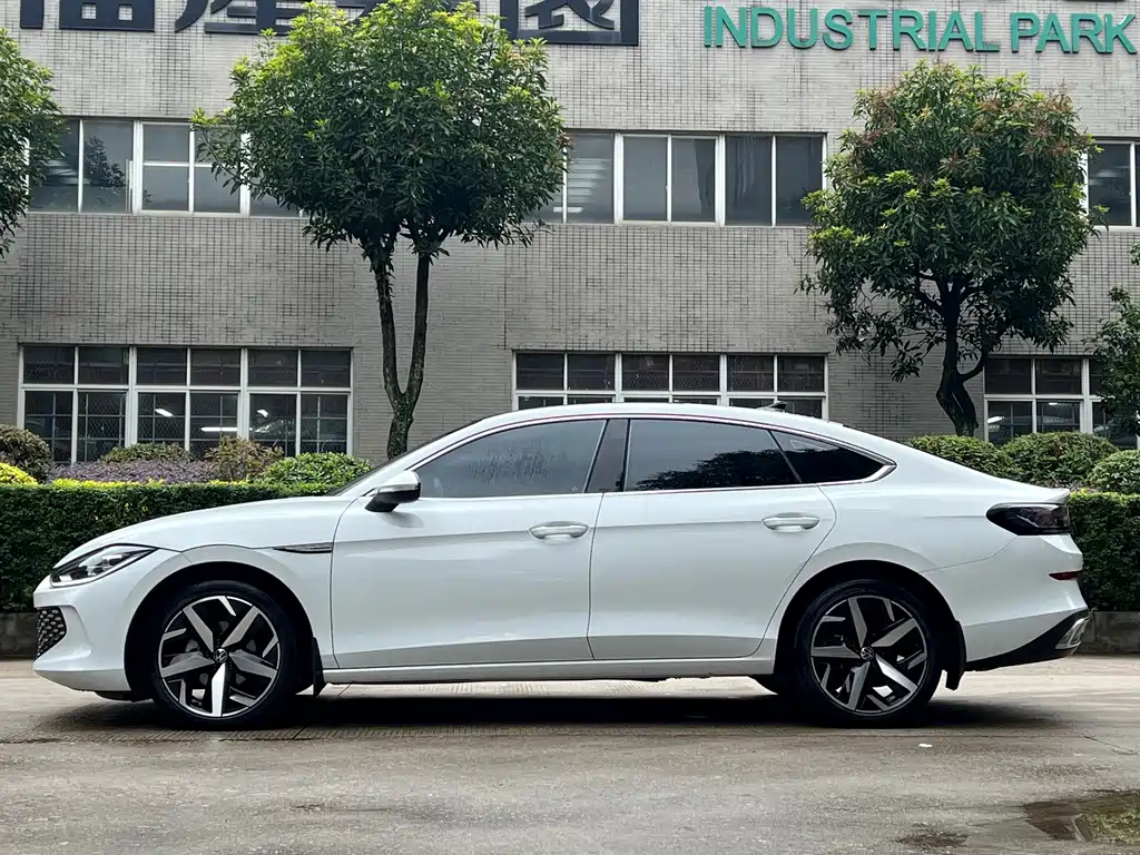 Volkswagen Lamando — миниатюра 5