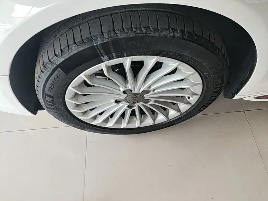 Audi A4L — миниатюра 23