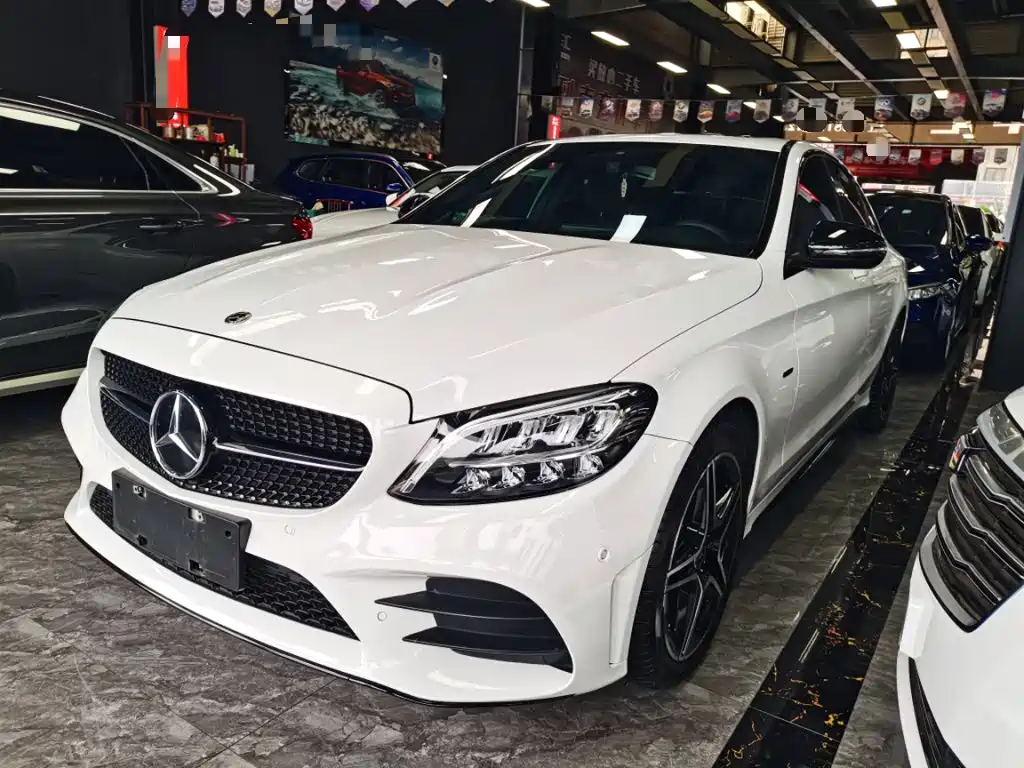 Mercedes-Benz C-Class — миниатюра 2