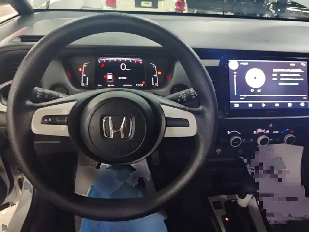 Honda Fit — миниатюра 10