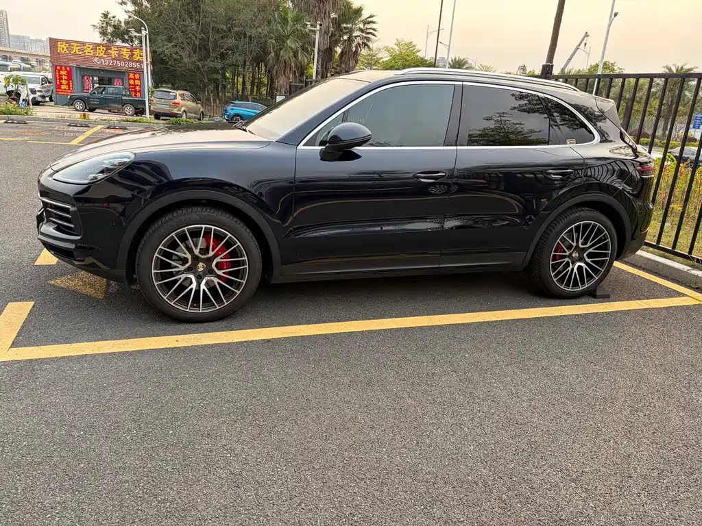 Porsche Cayenne 2019 Cayenne 3.0T