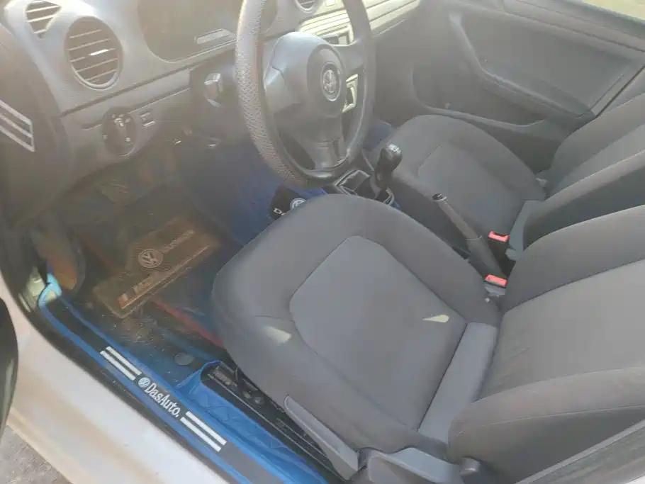 Volkswagen Jetta — миниатюра 9