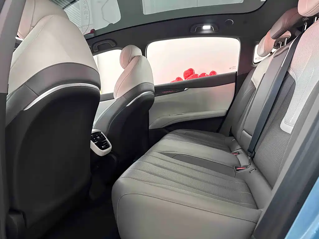 Changan Deepal DARK BLUE L07