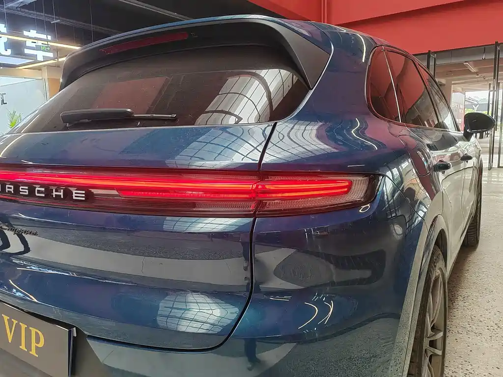 Porsche Cayenne — миниатюра 19