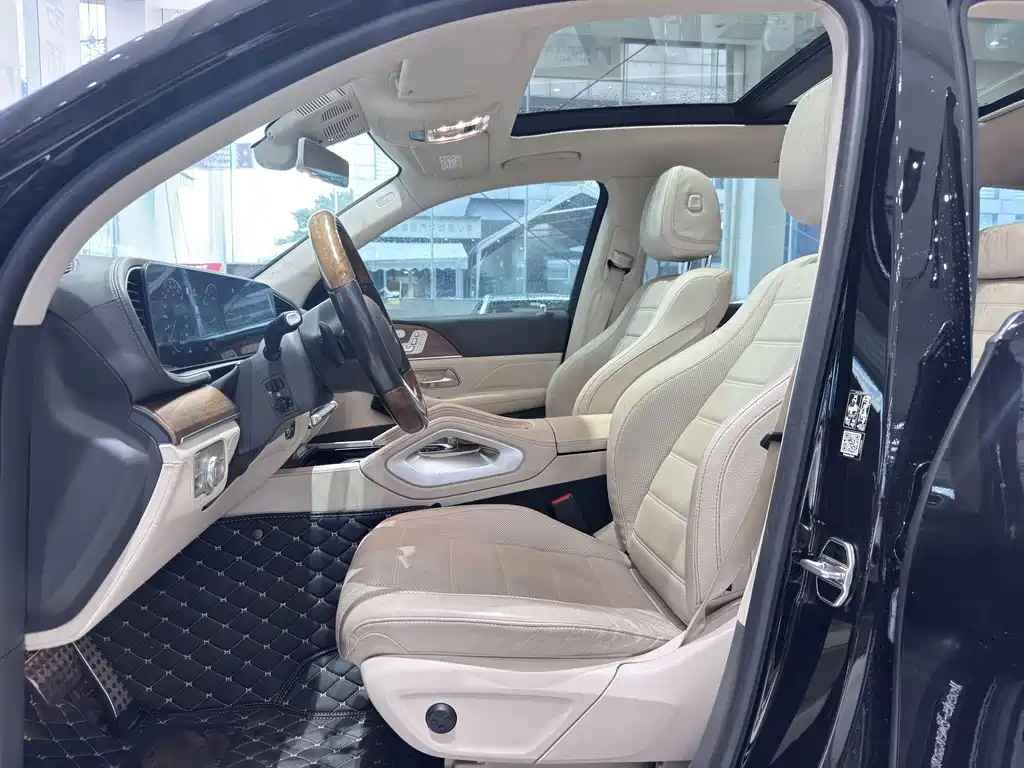 Mercedes-Benz GLS — миниатюра 8