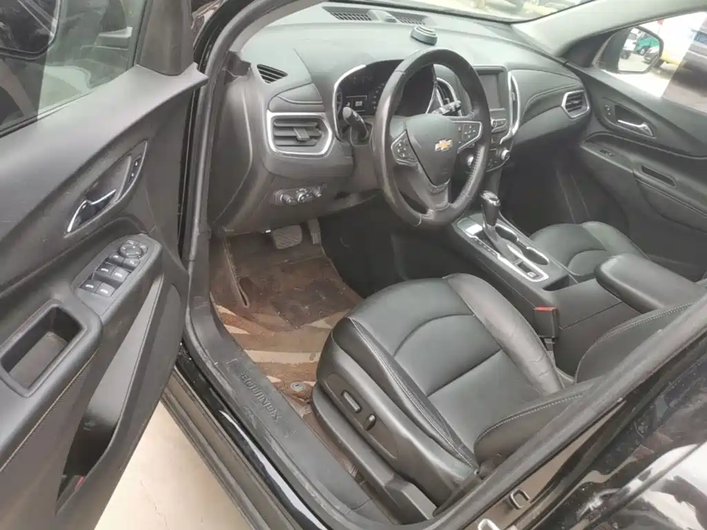Chevrolet Equinox — миниатюра 16