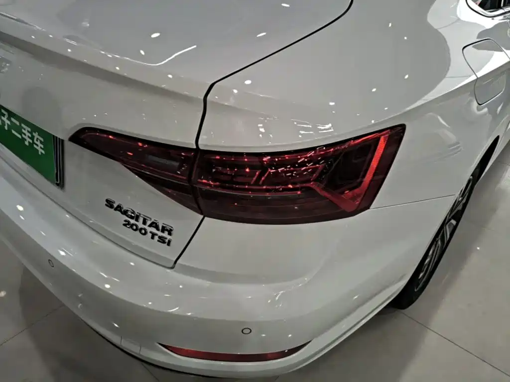 Volkswagen Sagitar — миниатюра 8