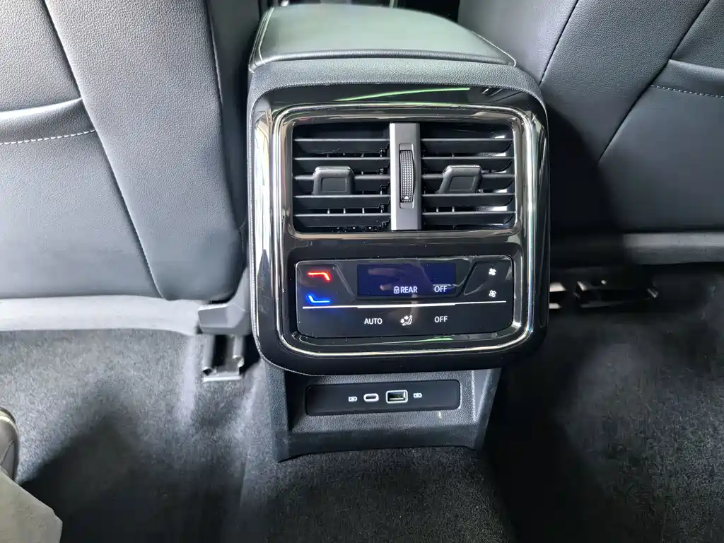 Volkswagen Passat — миниатюра 11
