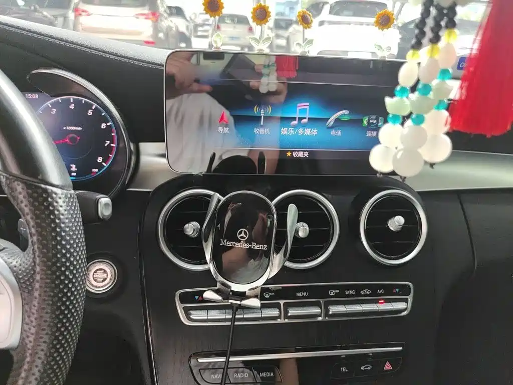 Mercedes-Benz C-Class — миниатюра 6
