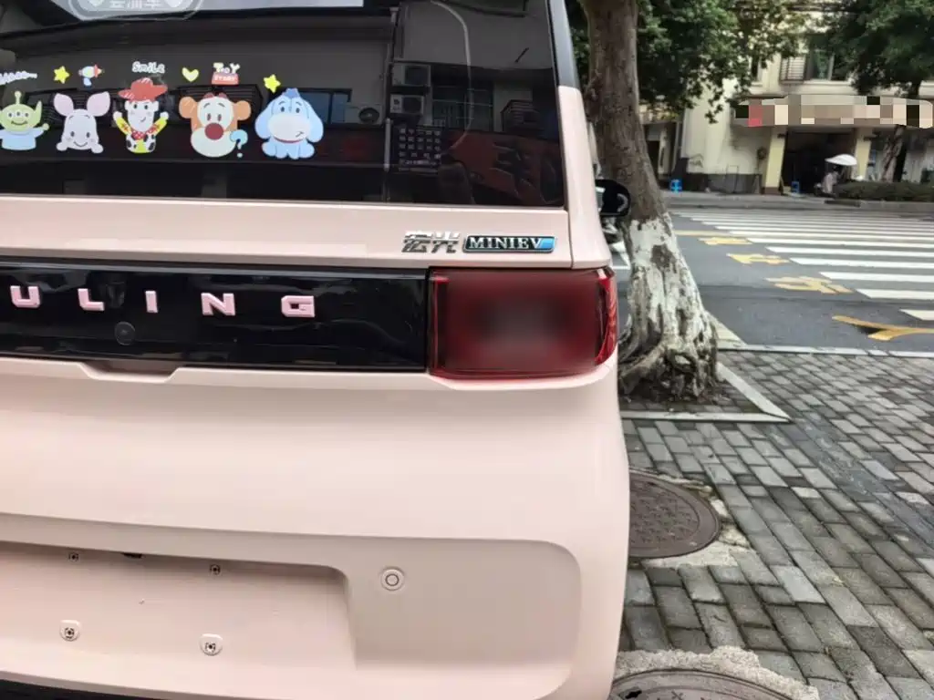 Wuling MINIEV — миниатюра 8
