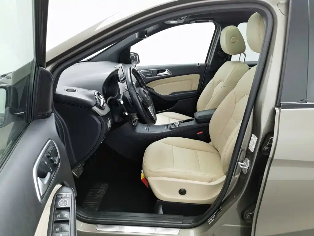 Mercedes-Benz B-Class — миниатюра 10