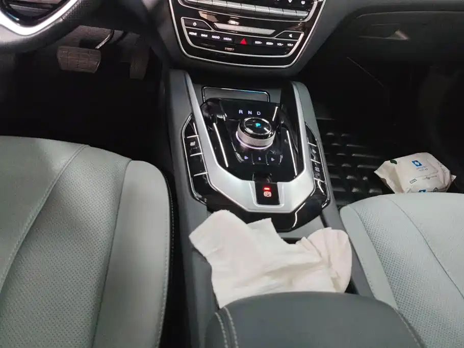 BAIC EU5 — миниатюра 16