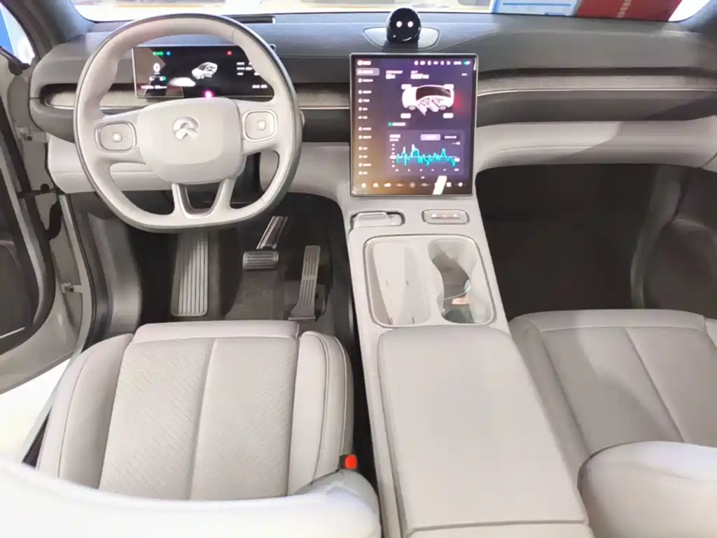 NIO EC6 — миниатюра 10