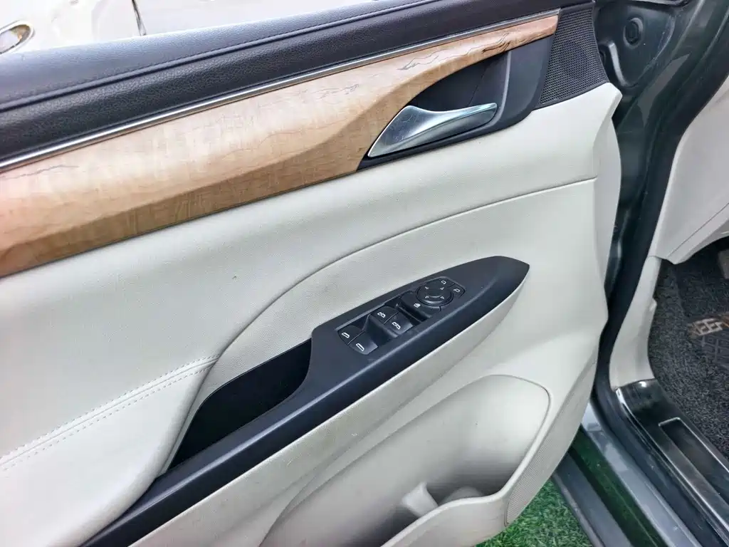 Buick GL8 — миниатюра 14