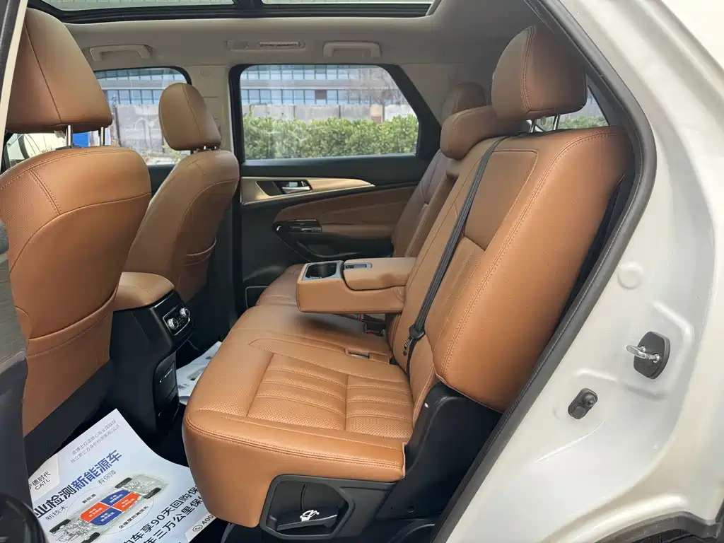 Changan CS95 — миниатюра 8
