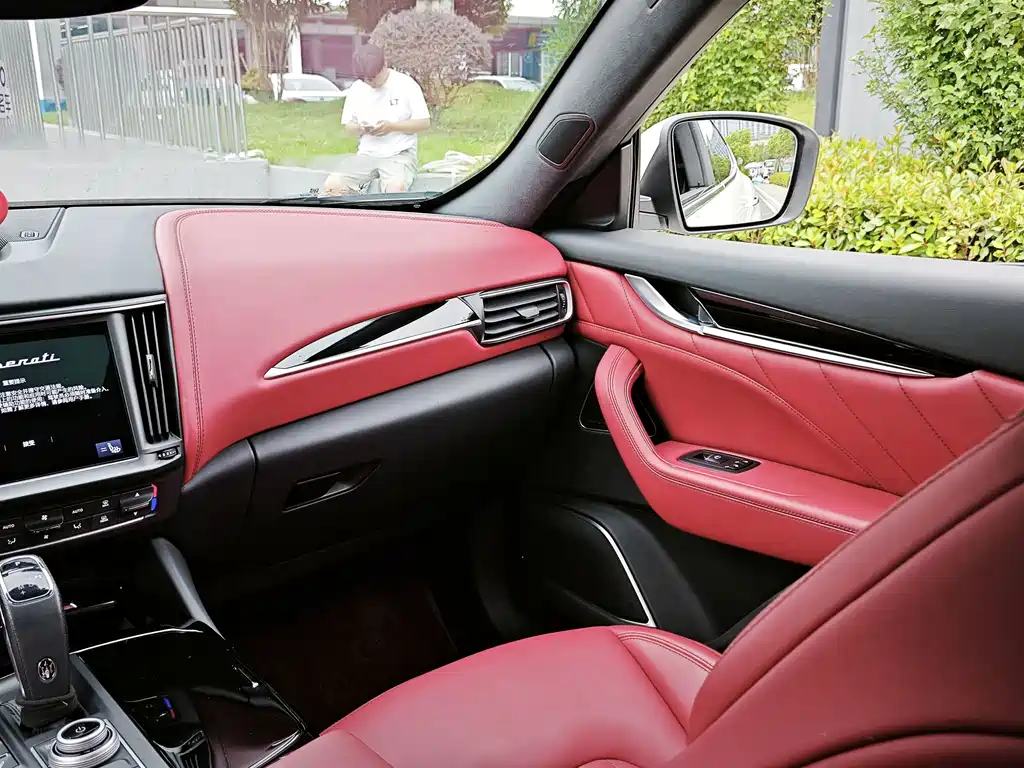 Maserati Levante — миниатюра 14