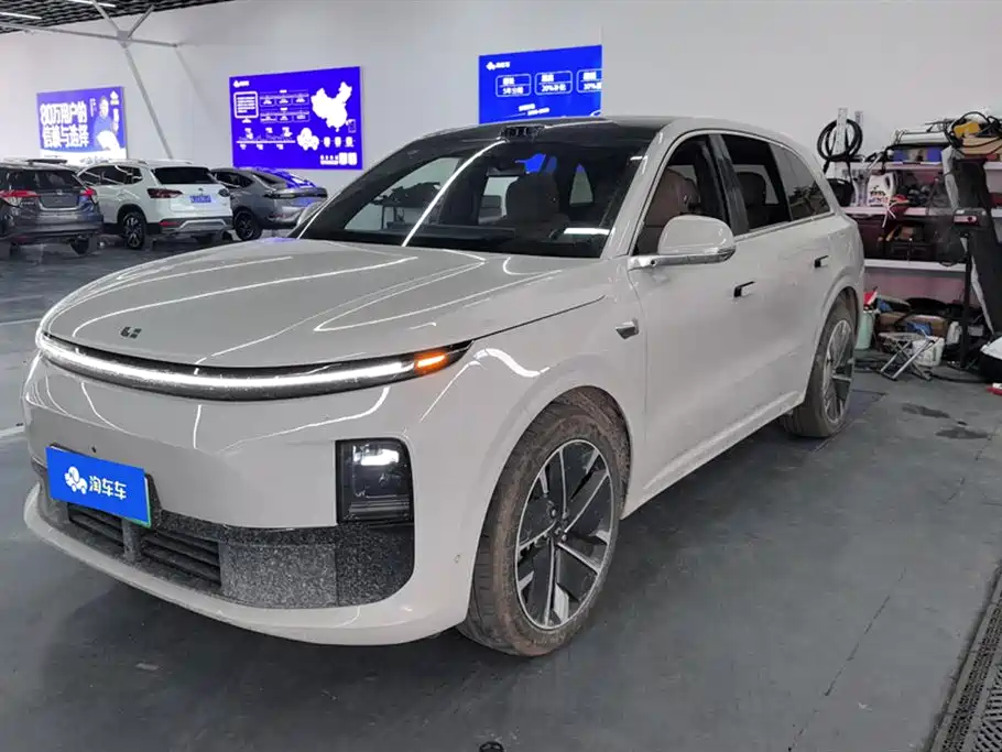 Li Auto Li L6 2025