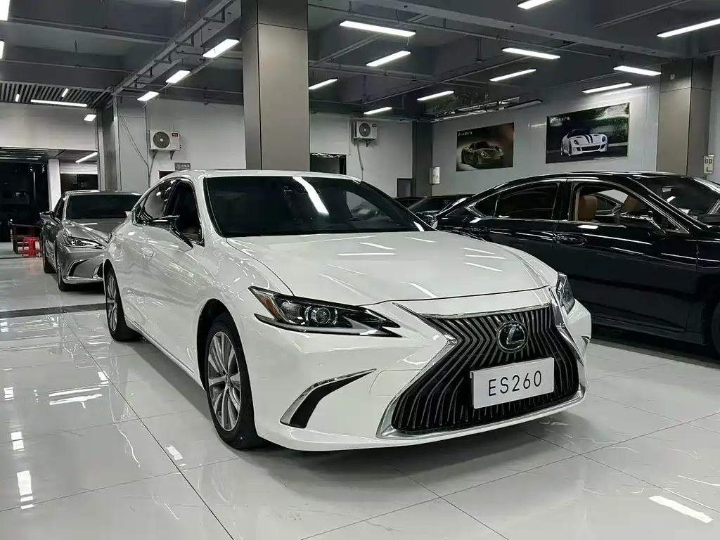 Lexus ES — миниатюра 3