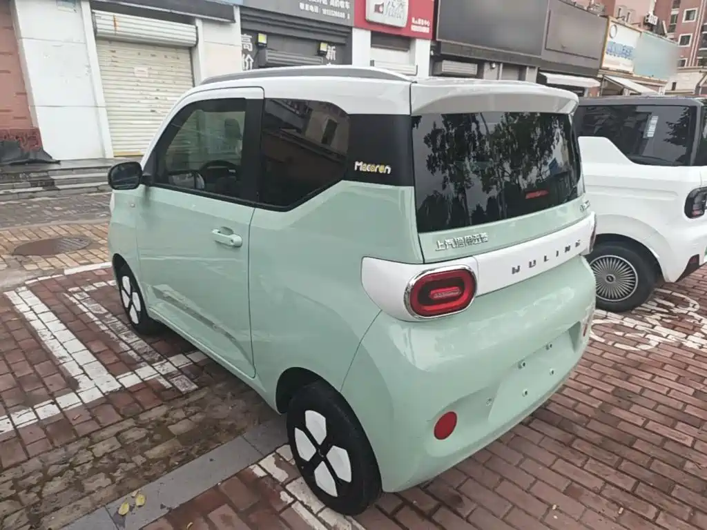 Wuling MINIEV — миниатюра 5