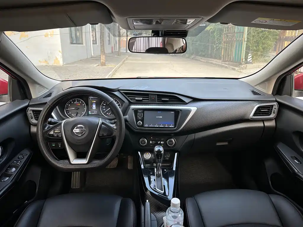Nissan Bluebird — миниатюра 13