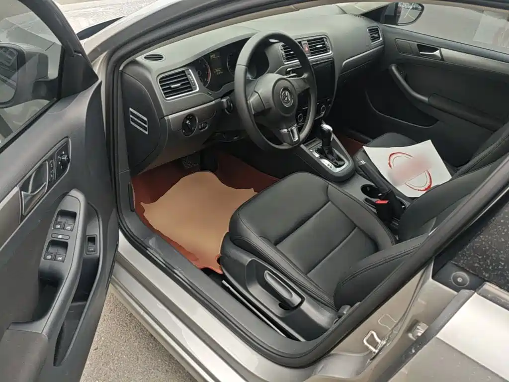 Volkswagen Sagitar — миниатюра 16