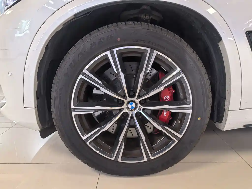BMW X5 (Import) — миниатюра 14