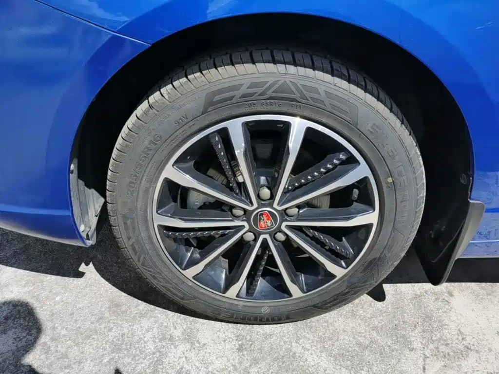 Roewe i5 — миниатюра 23