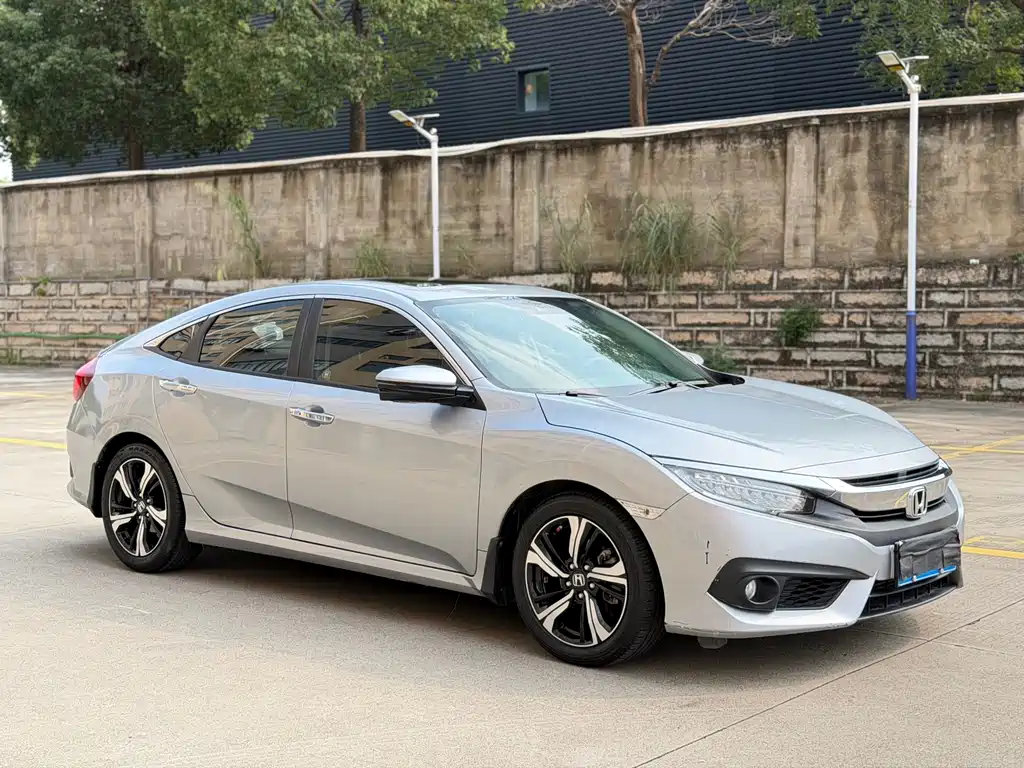 Honda Civic — миниатюра 3