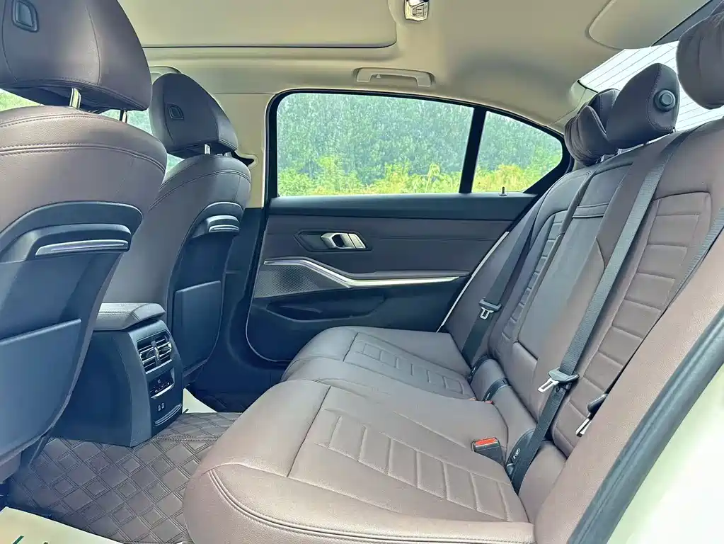 BMW 3 Series — миниатюра 6