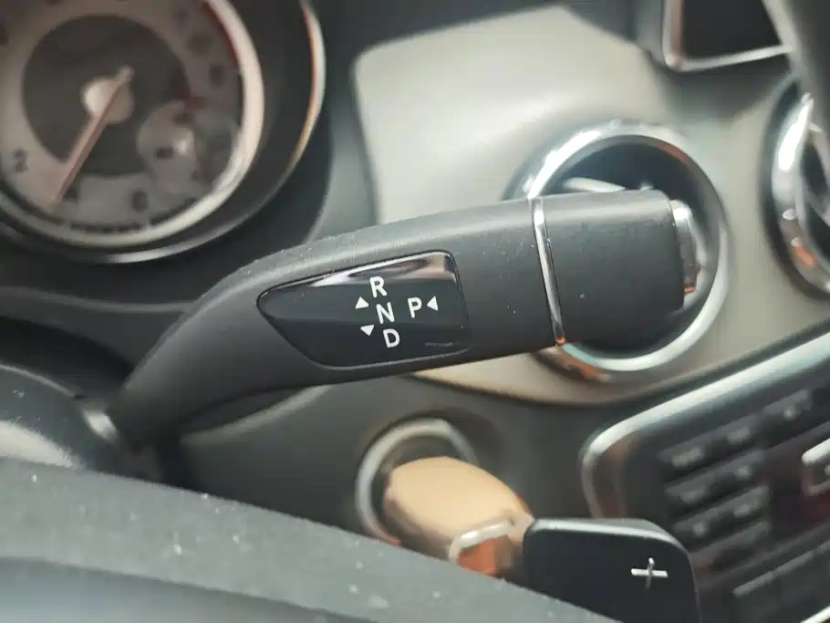 Mercedes-Benz GLA — миниатюра 16