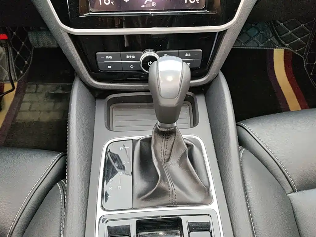 BYD MAX — миниатюра 14