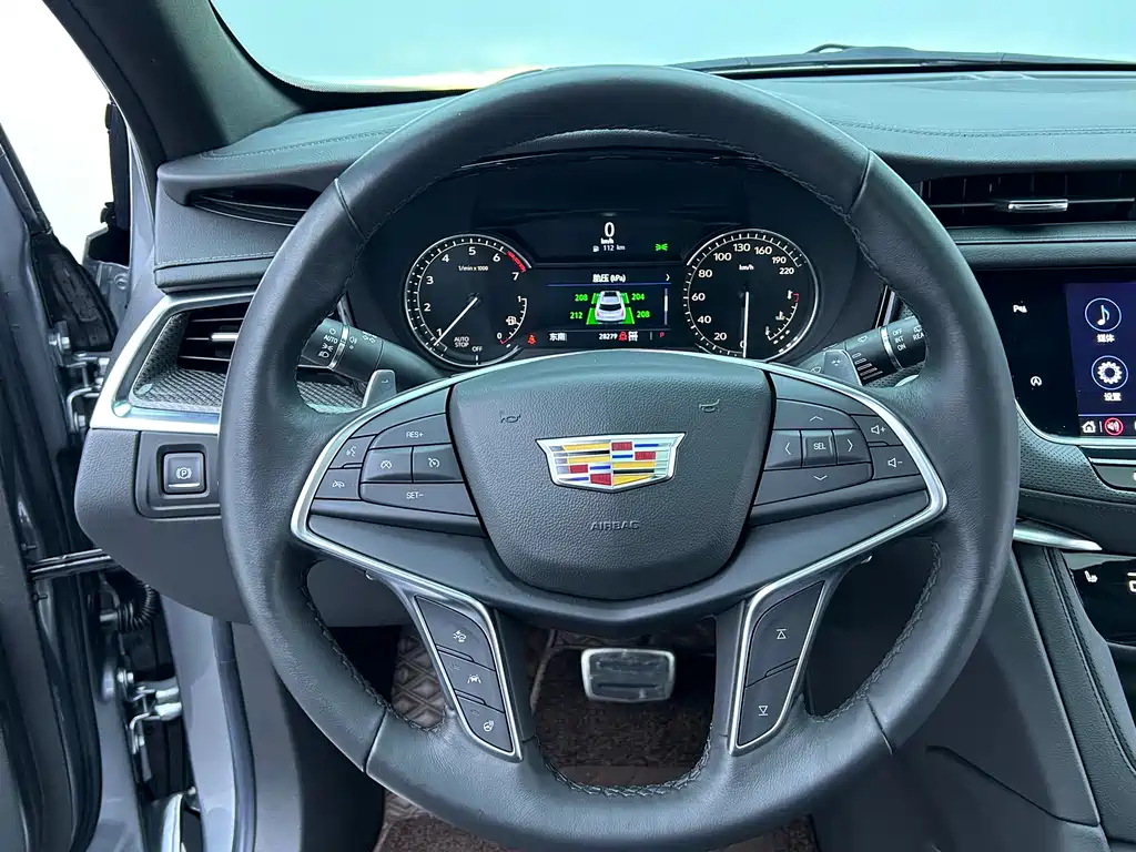 CADILLAC XT5