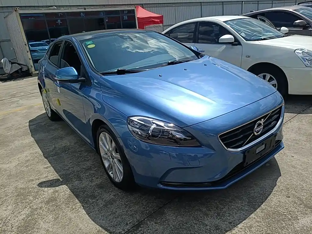 Volvo V40 — миниатюра 4