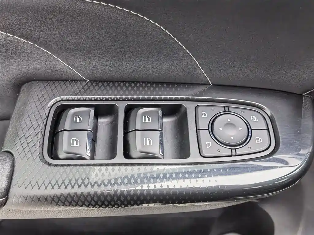 Haval M6 2023 PLUS 1.5T MT Elite