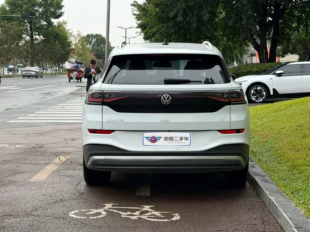 Volkswagen ID.6 Crozz — миниатюра 5