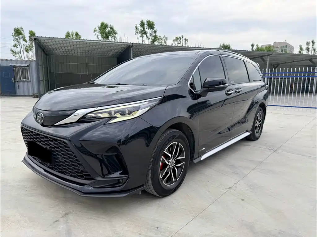 Toyota Granvia 2024